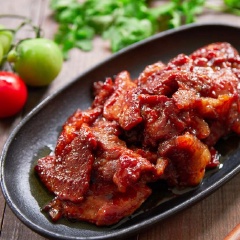 Thêm món thịt nạc vai ram sốt tương ngọt này vào thực đơn bữa cơm của cả nhà bạn nhé. Đảm bảo thịt hết mà cơm vẫn chưa hết đâu đấy, đừng ngần ngại mà lưu công thức và thực hiện nào.