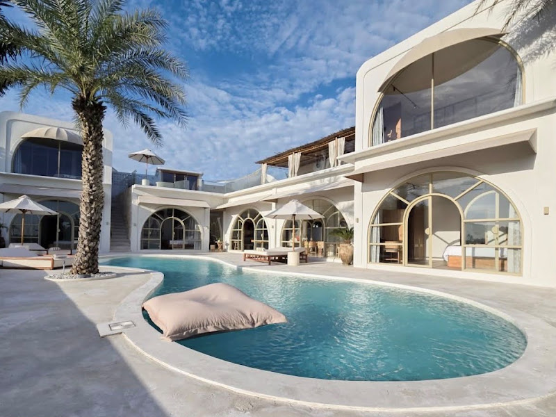 5-bedroom villa for rent in Cepaka: VILLA FAE
