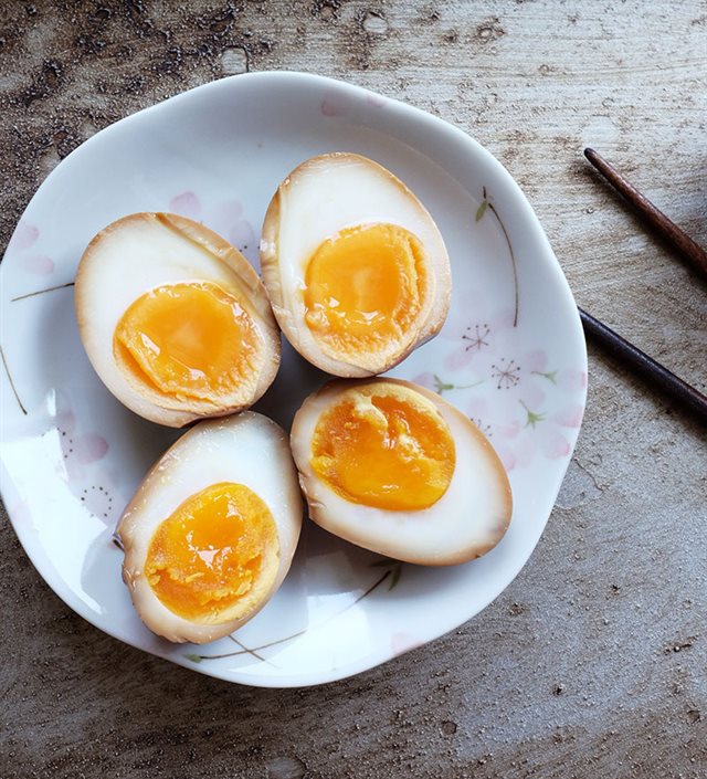 Trứng Tẩm Nước Tương Kiểu Nhật - Shoyu Tamago