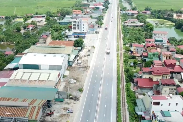 Giá đất dọc trục metro Văn Cao - Hòa Lạc phân hóa mạnh - Đài Phát thanh và truyền hình Hà Nội