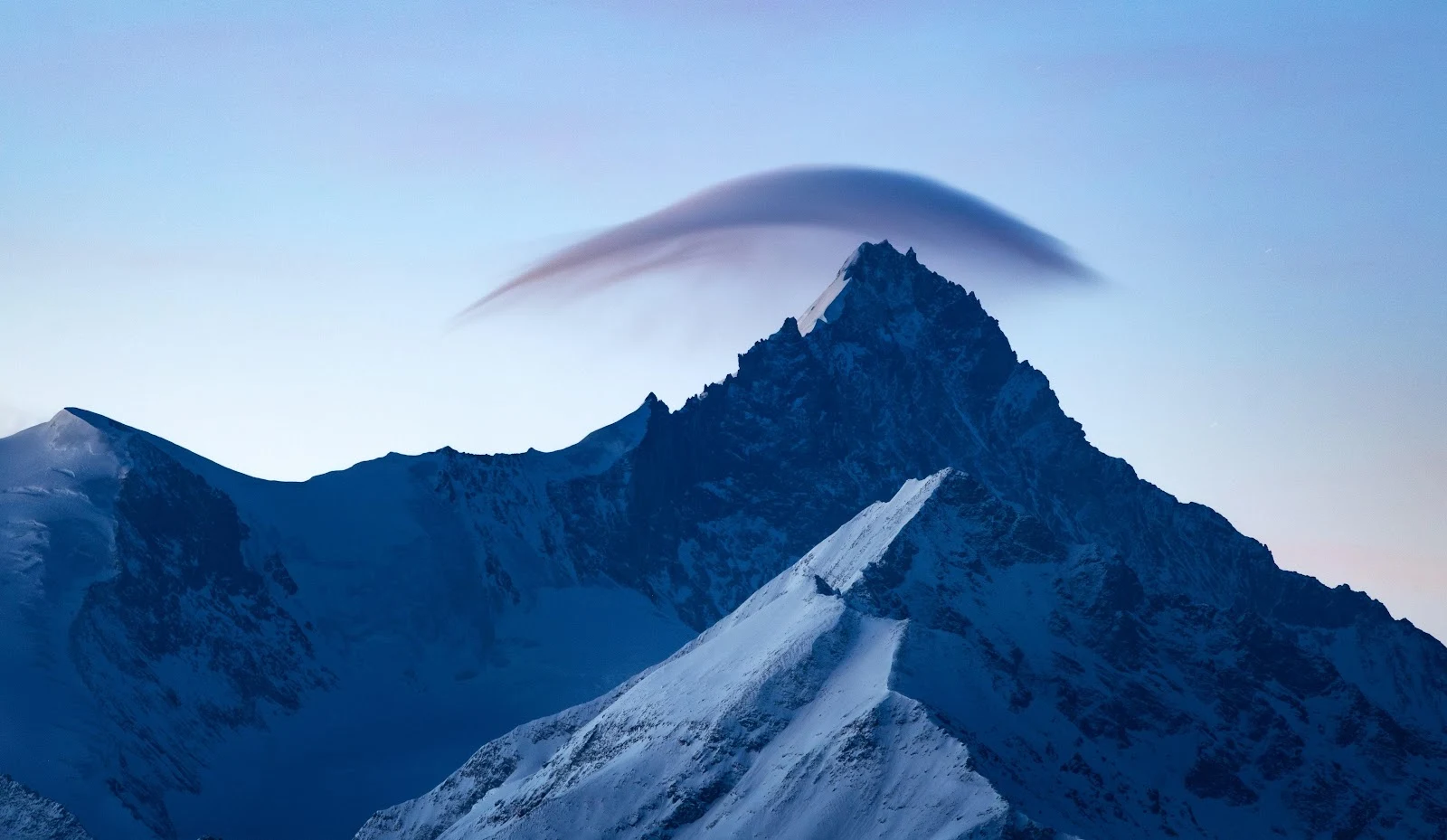 Snowy Mountain Under Lenticular Cloud - Landscape Photography 4K Wallpaper (4975x2890)