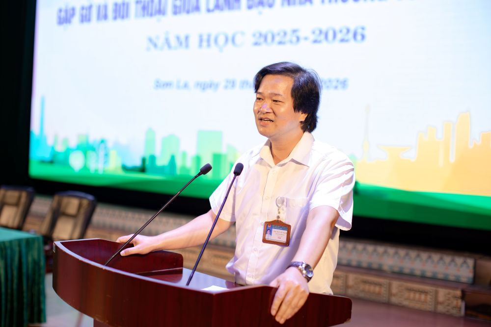 Hội nghị gặp gỡ đối thoại giữa Lãnh đạo Nhà trường với người học năm học 2025-2026