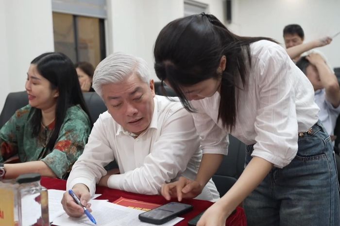 Phường Đại Mỗ tập huấn sử dụng Nền tảng 'Một điểm đến của mọi nhiệm vụ' - Đài Phát thanh và truyền hình Hà Nội
