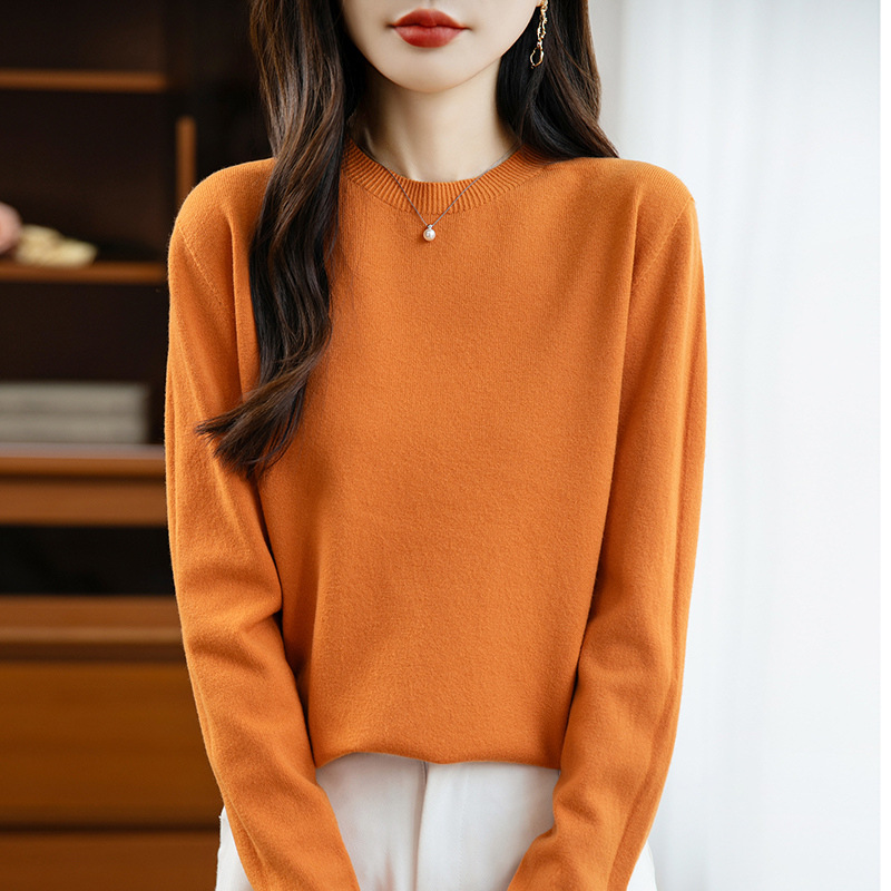 Women's knitted sweater, seamless, round neck