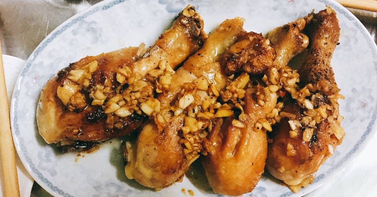 Đùi gà chiên mắm