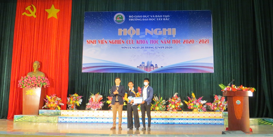 Hội nghị sinh viên nghiên cứu khoa học năm học 2020 - 2021