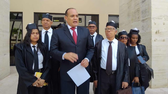 Fundación Primero Justicia interpone querella que contra Bartolomé Pujals director de OPTIC, y Lorenzo Ramírez de Pasaportes por más de 4 mil millones de pesos en supuestos alquileres sobrevaluados.