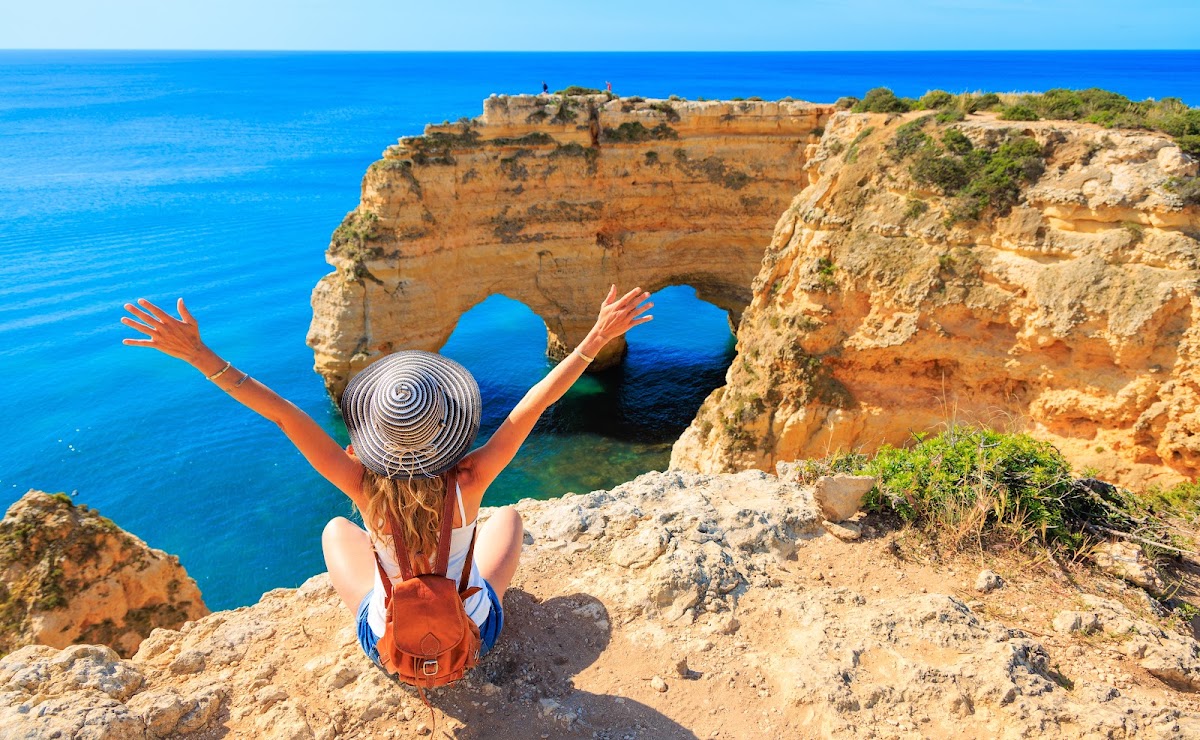 Portugal's Heritage: A 10-Day Lisbon to Algarve Journey for Couples