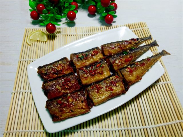 Cá Thu Chiên Sốt Mắm