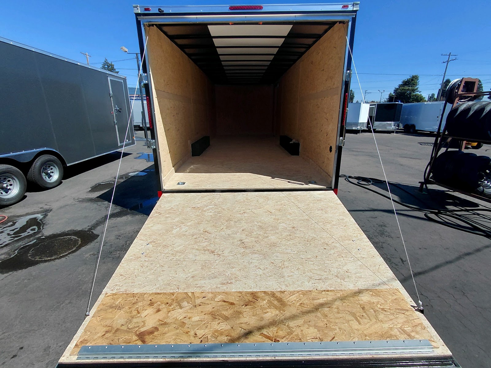 Passport Deluxe Enclosed Cargo