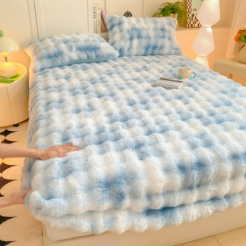 Flauschige Spannbettlaken mit Wärmefutter
