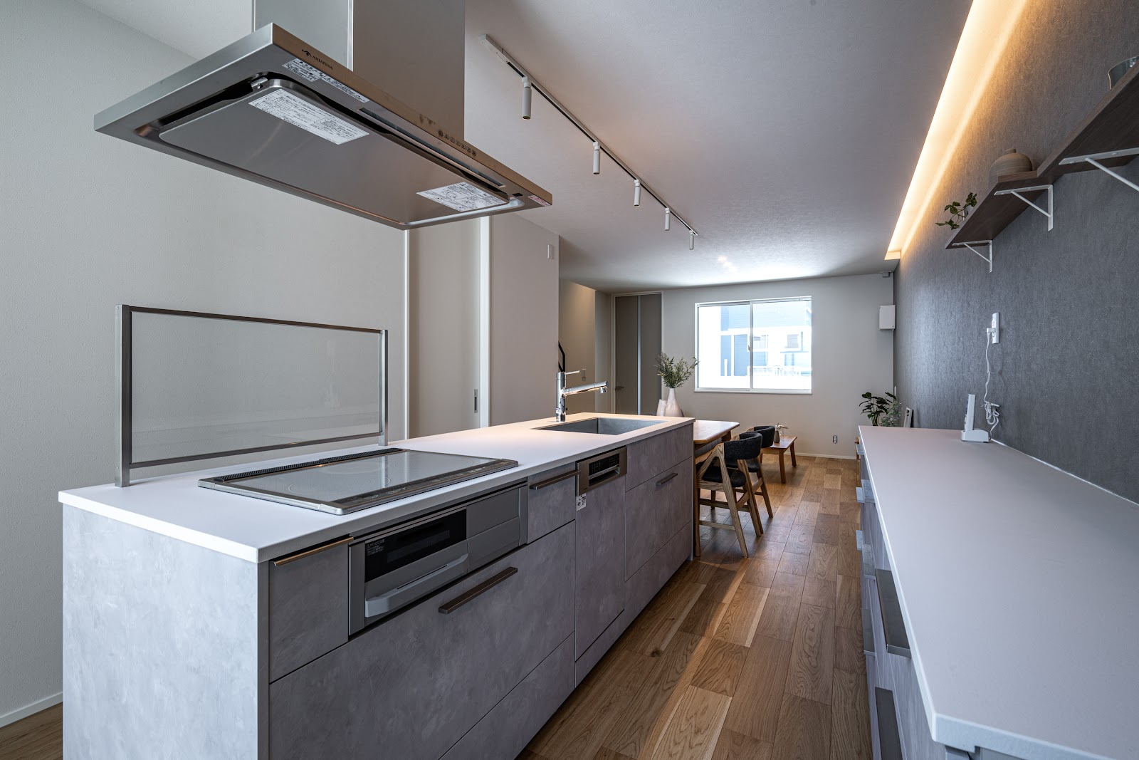 STEP1：ノルディコ、STEP2：キッチン