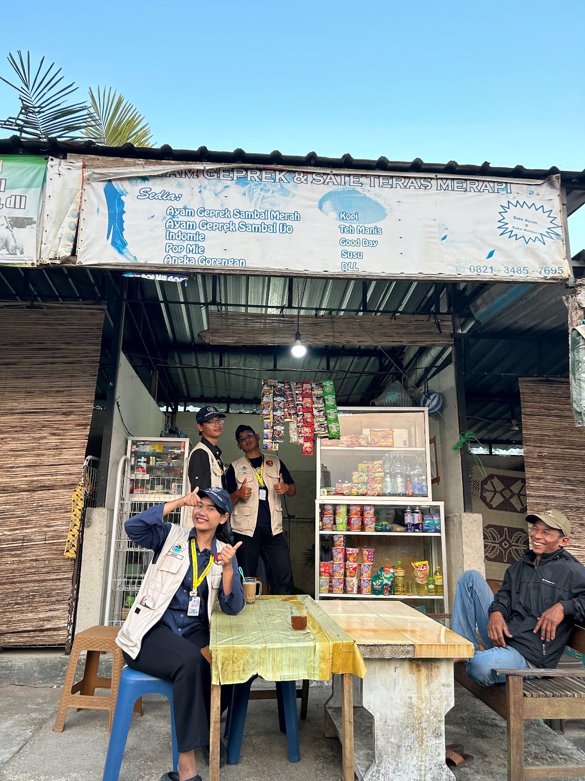 Warung Ayam Geprek — foto 2