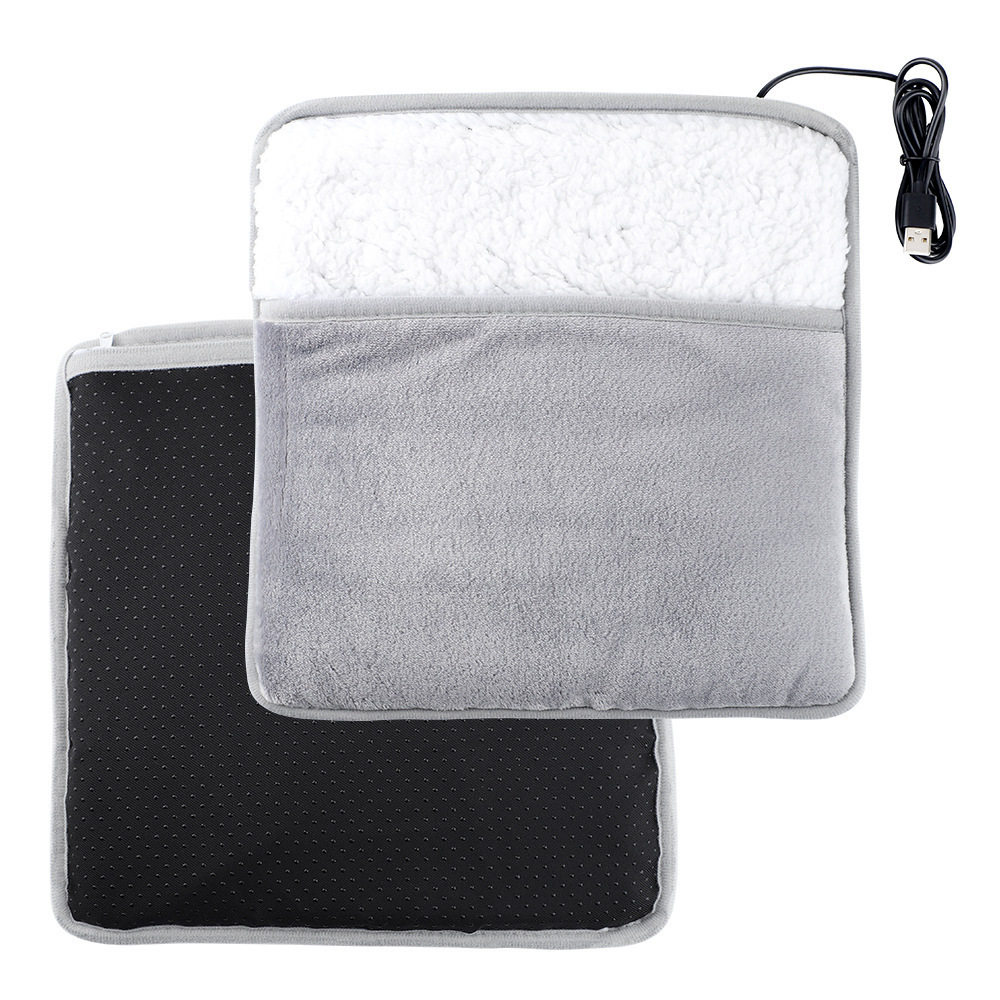Foot warmer mat with pull switch