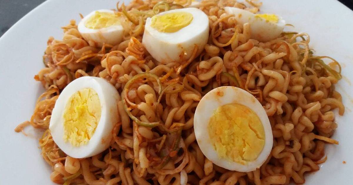 Mì cay ngày mưa gió