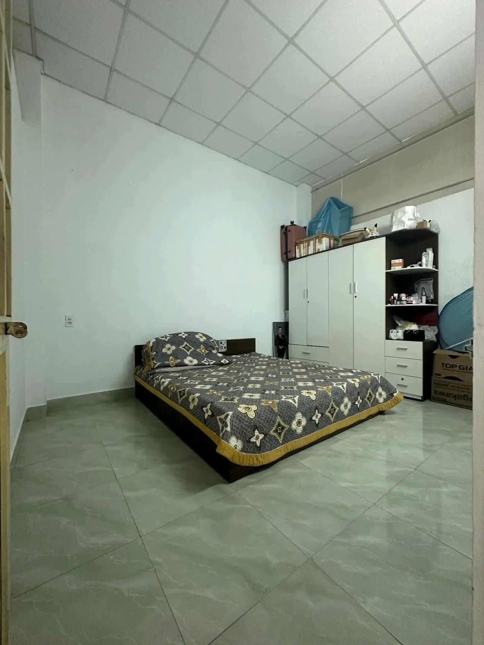 Cho Thuê nhà mặt tiền 4