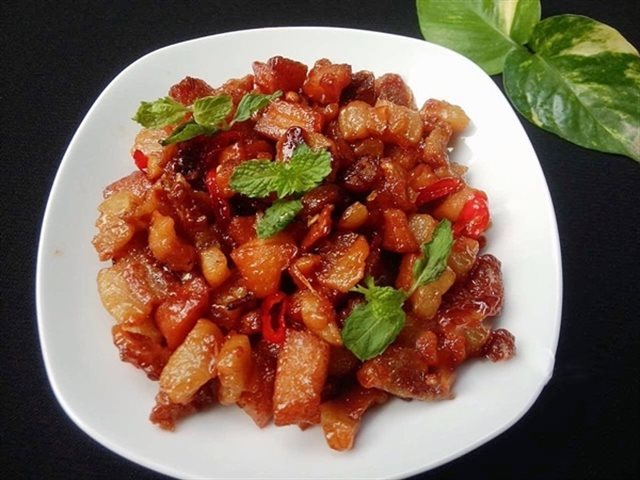 Tóp Mỡ Rim Mắm Chua Ngọt