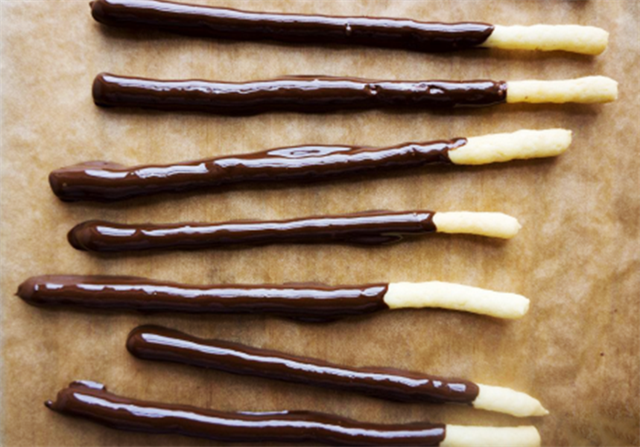 Bánh Que Pocky Chocolate