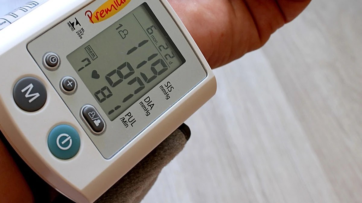 고혈압 환자를 위한 혈압 정상 범위별 맞춤 운동법 관련 이미지