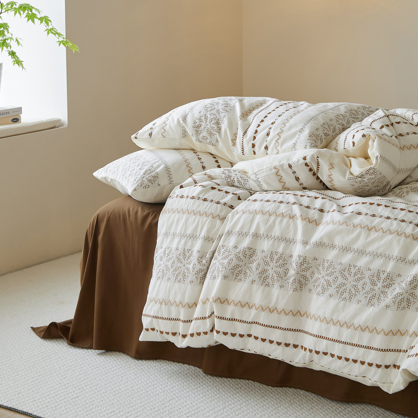 Cotton bedding set with flower pattern, 4-piece