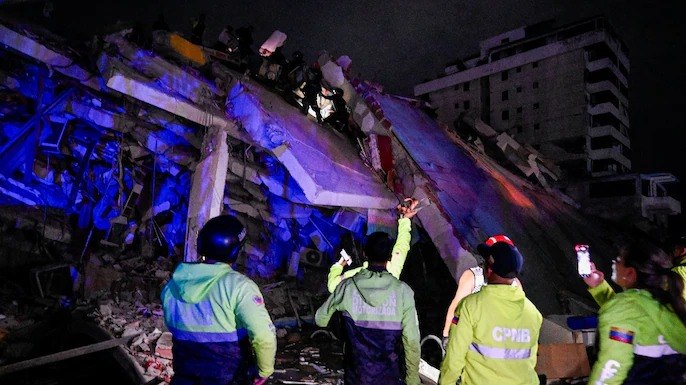 Toll in Venezuela Earthquakes Rises to 188, 200 Trapped