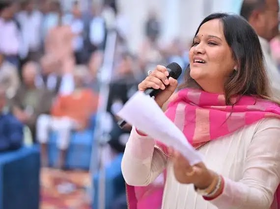 32 उपवास की तपस्या गतिमान 35 उपवास के प्रत्याख्यान ग्रहण किये