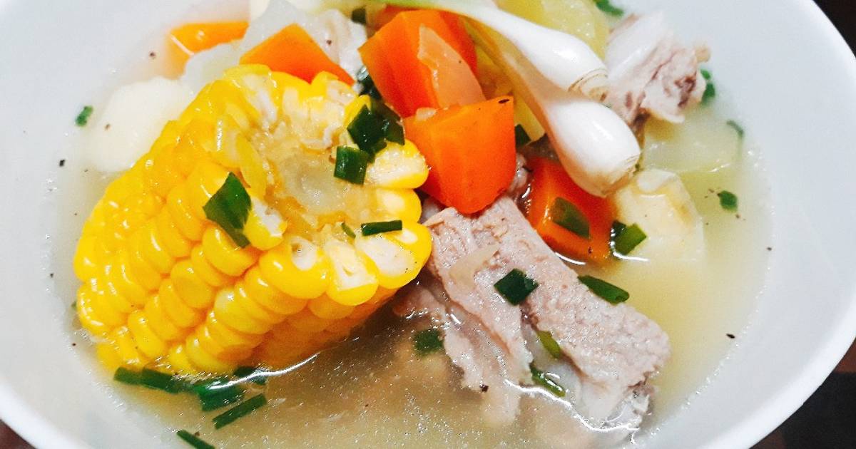 Canh sườn non nấu rau củ