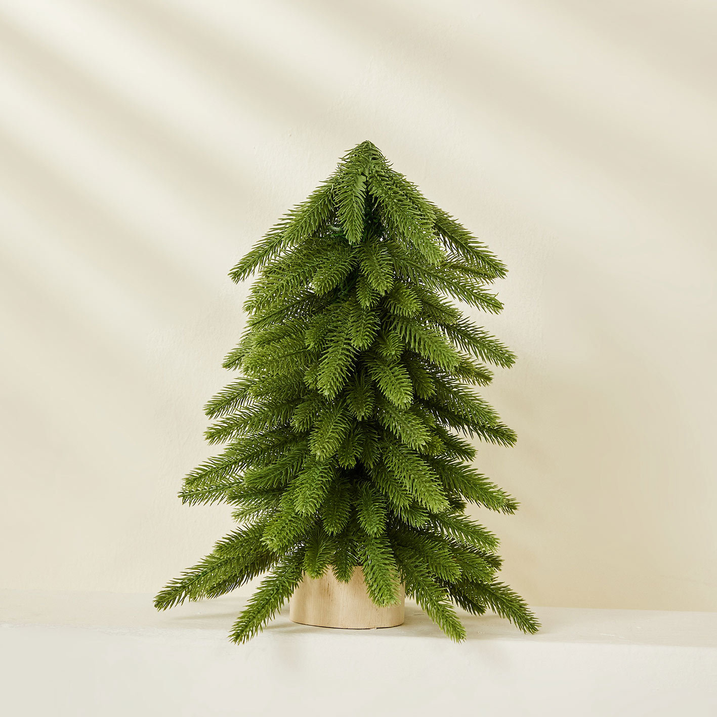 Miniatur-Weihnachtsbaum mit Kunstschnee, 40 cm