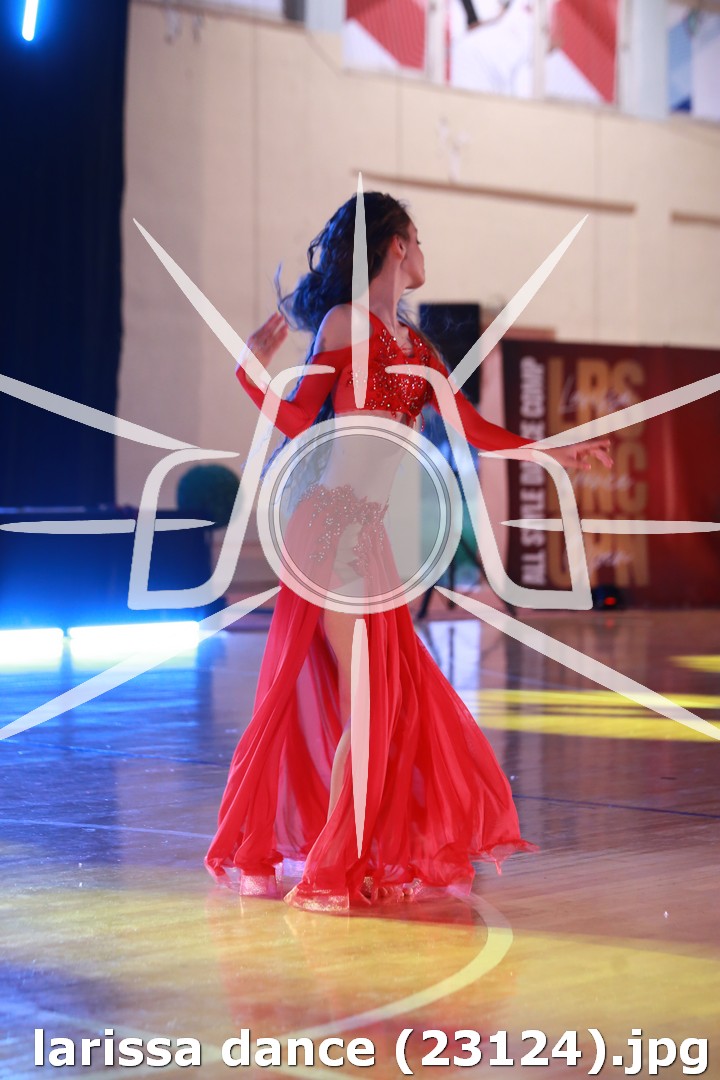 larissa dance (23124).jpg