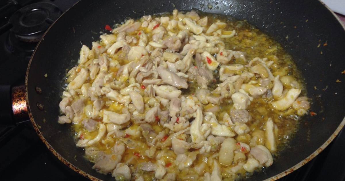 Thịt gà xào xả ớt