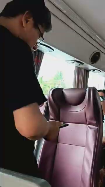 Private van rental in Thailand