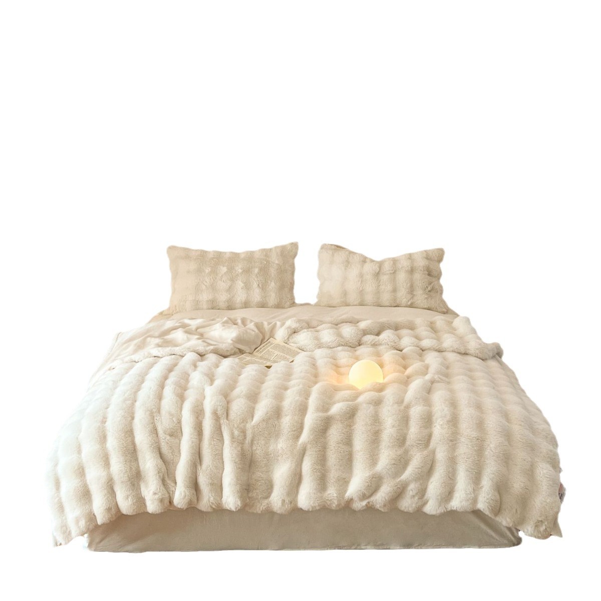 Fluffy Cuddly Blanket in Faux Fur Look