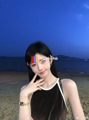 Chị Gái Đạo Bài Và Cô Em Tài Năng
