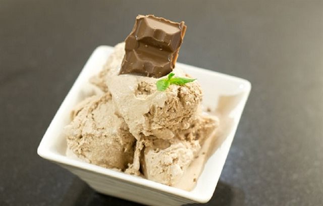 Kem Chocolate Đơn Giản