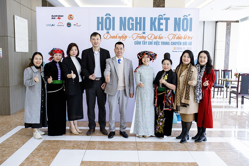 Hội nghị kết nối doanh nghiệp – Trường Đại học - Tổ chức hỗ trợ: Cầm tay chỉ việc trong Chuyển đổi số tại Sơn La