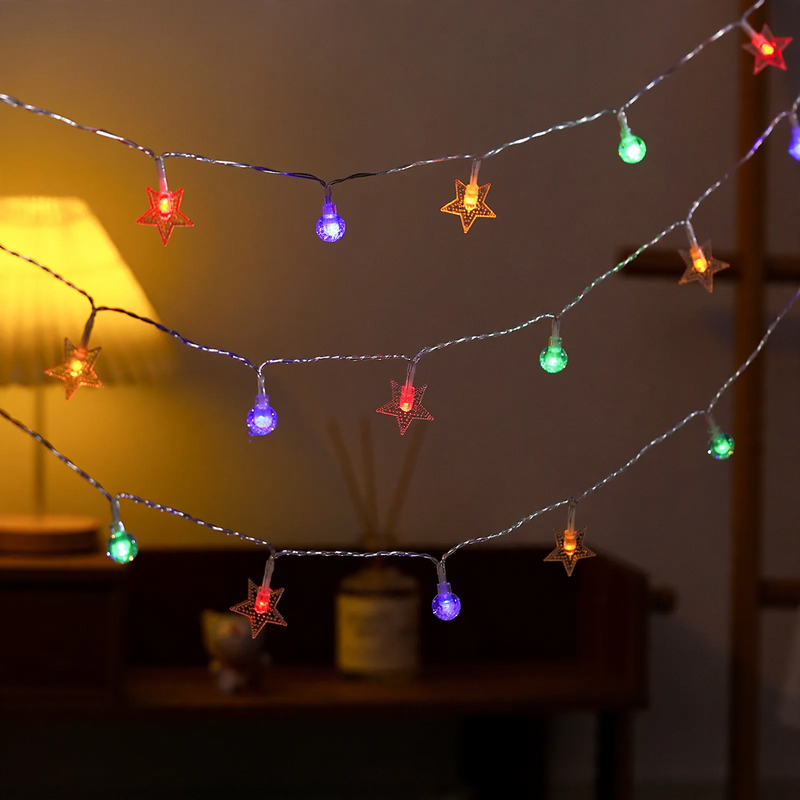 LED-Lichterkette mit Sternen- und Mondmotiven