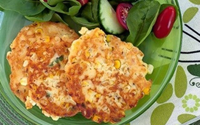 Bánh Bắp Chiên Giòn Cho Bữa Sáng