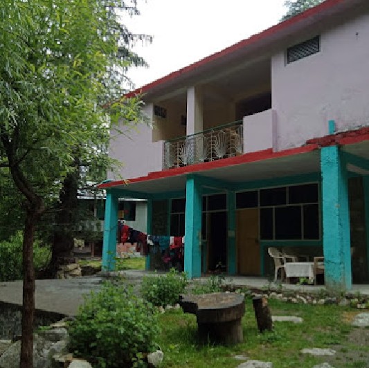 LITE Ghiyagi Homestay