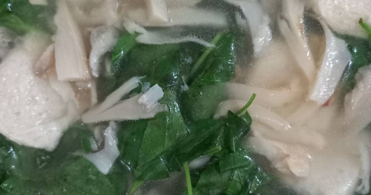 Canh lá é nấu gà lát chay