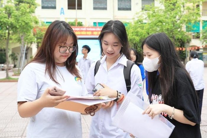 Hôm nay là hạn cuối điều chỉnh nguyện vọng lớp 10 - Đài Phát thanh và truyền hình Hà Nội