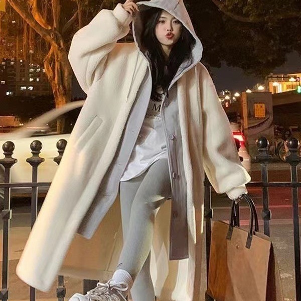 Lamb fleece imitation coat with hood, mid-length, lined