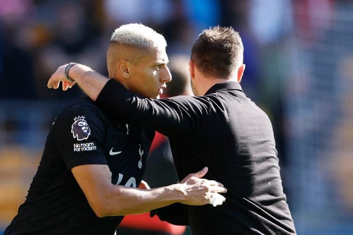 Tottenham gục ngã từ nơi không ai ngờ tới - Tạp chí Tri thức