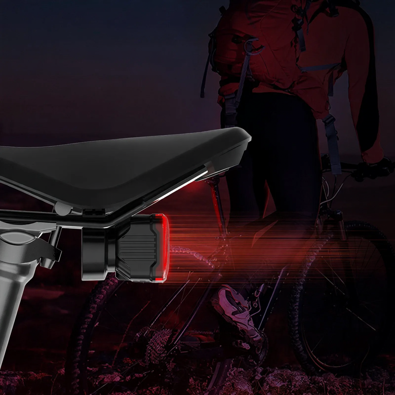Bicycle rear light with brake signal