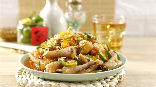 Chân Gà Ngâm Sả Tắc