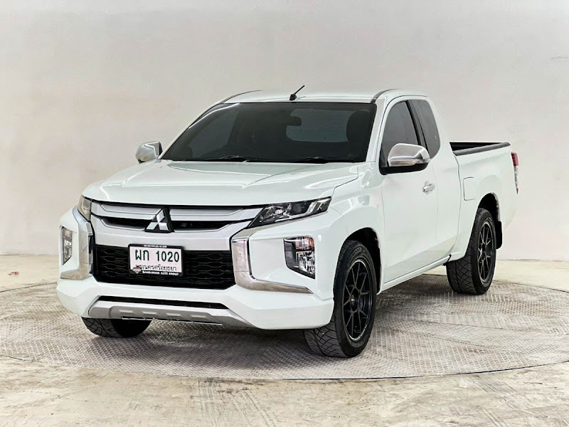 MITSUBISHI TRITON