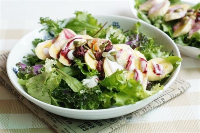 Salad Chuối Các Loại Hạt