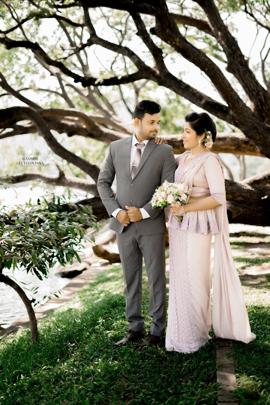 Dilhan and Dinusha engagement photography - romantic couple portrait