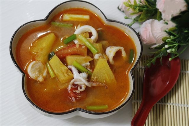 Canh Mực Nấu Thơm