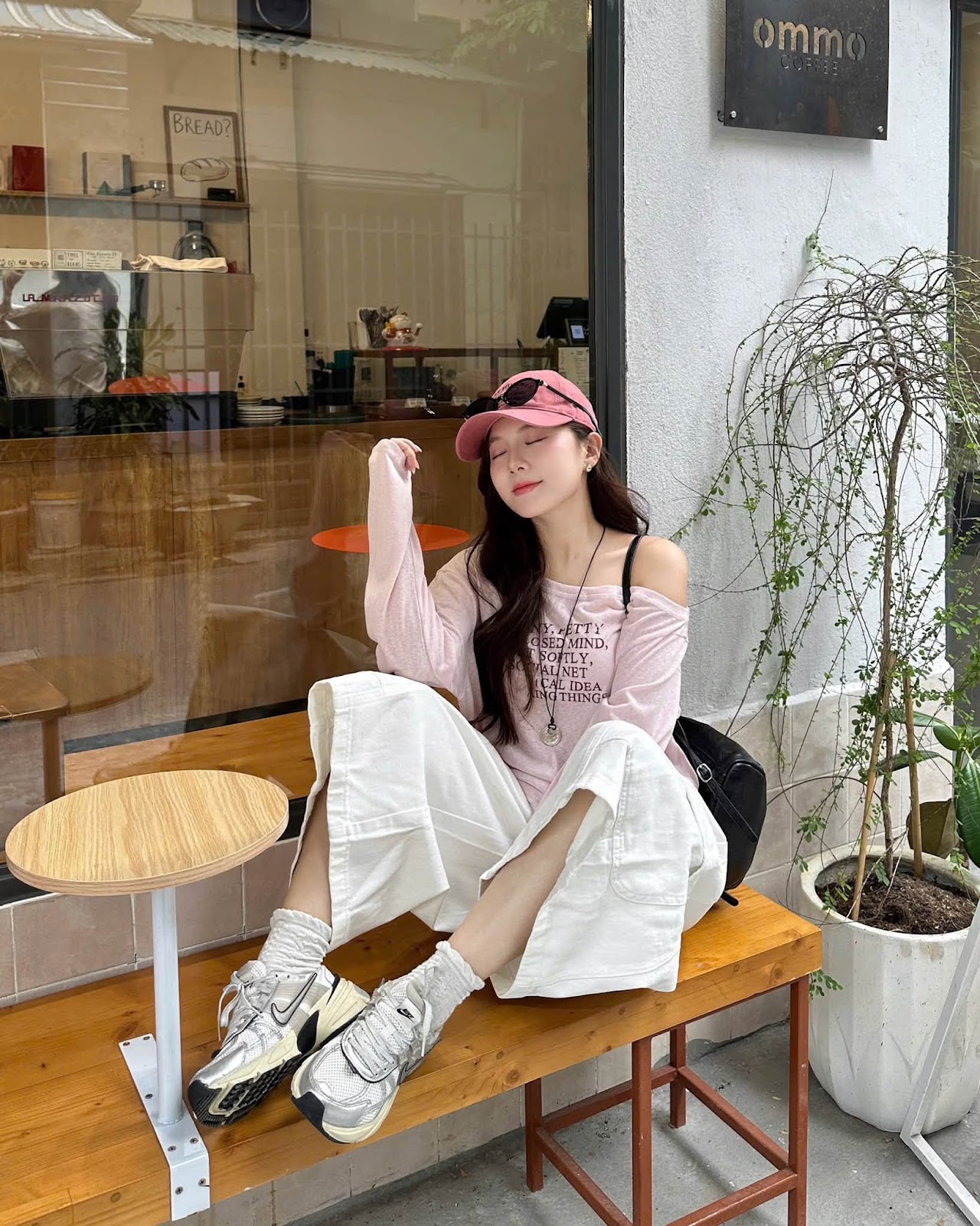 Áo thun lệch vai in chữ Tiny Petty XONXEN SHOP 11320 – Image 4
