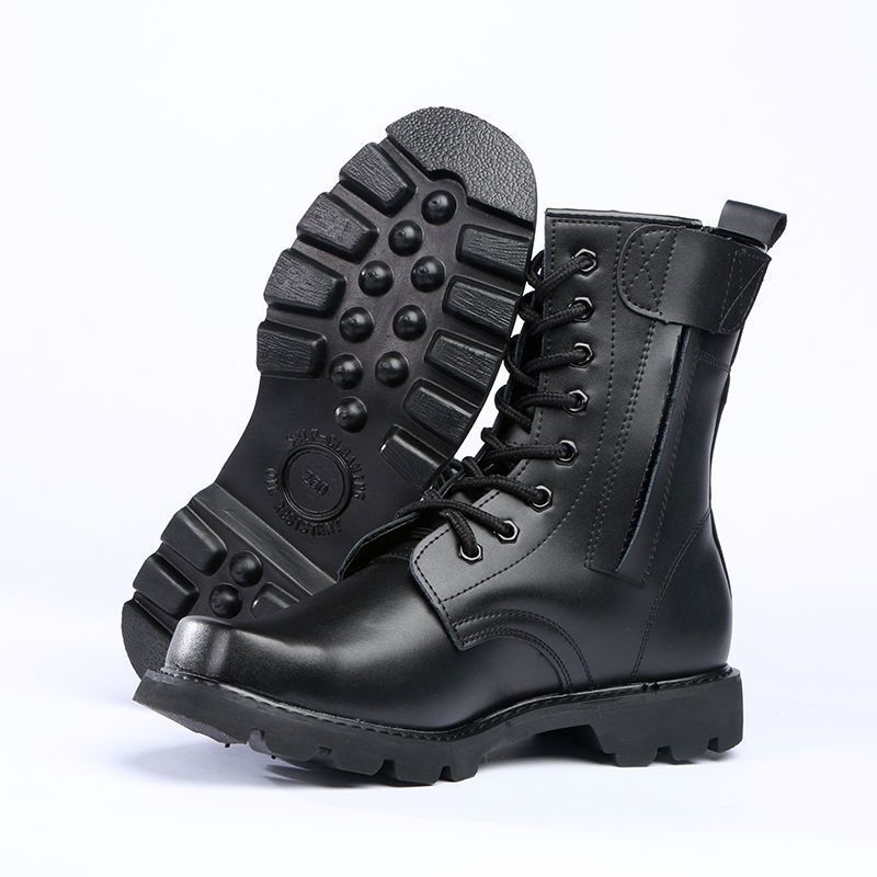 Sturdy men's work boots with high shaft
